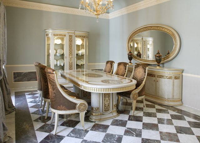 hermitage lacquer dining-room